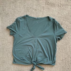 Lululemon T-shirt